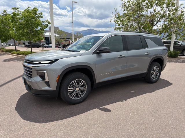 New 2026 Chevrolet Traverse LT w/ Driver Confidence Package AWD/4WD image 3