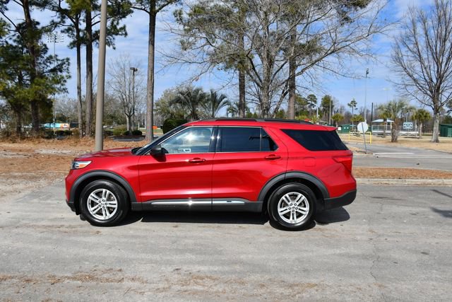 Used 2020 Ford Explorer XLT w/ Equipment Group 202A image 6