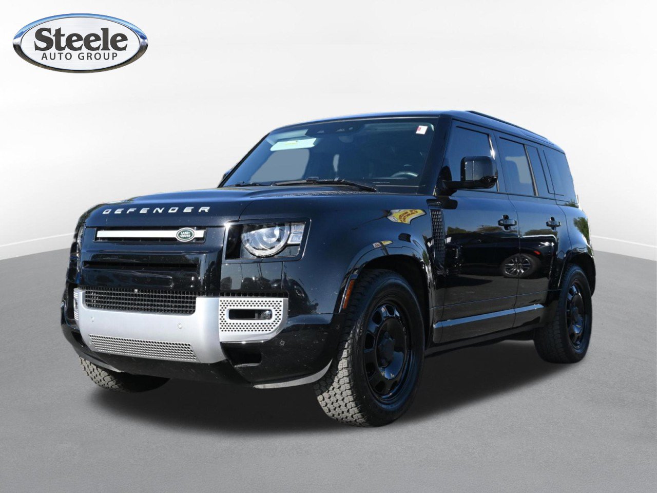 Used 2025 Land Rover Defender 110 S AWD/4WD image 1