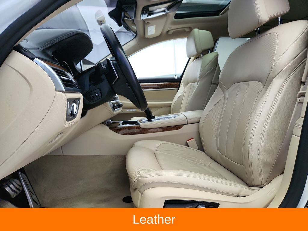 Used 2018 BMW 740e xDrive AWD/4WD image 11