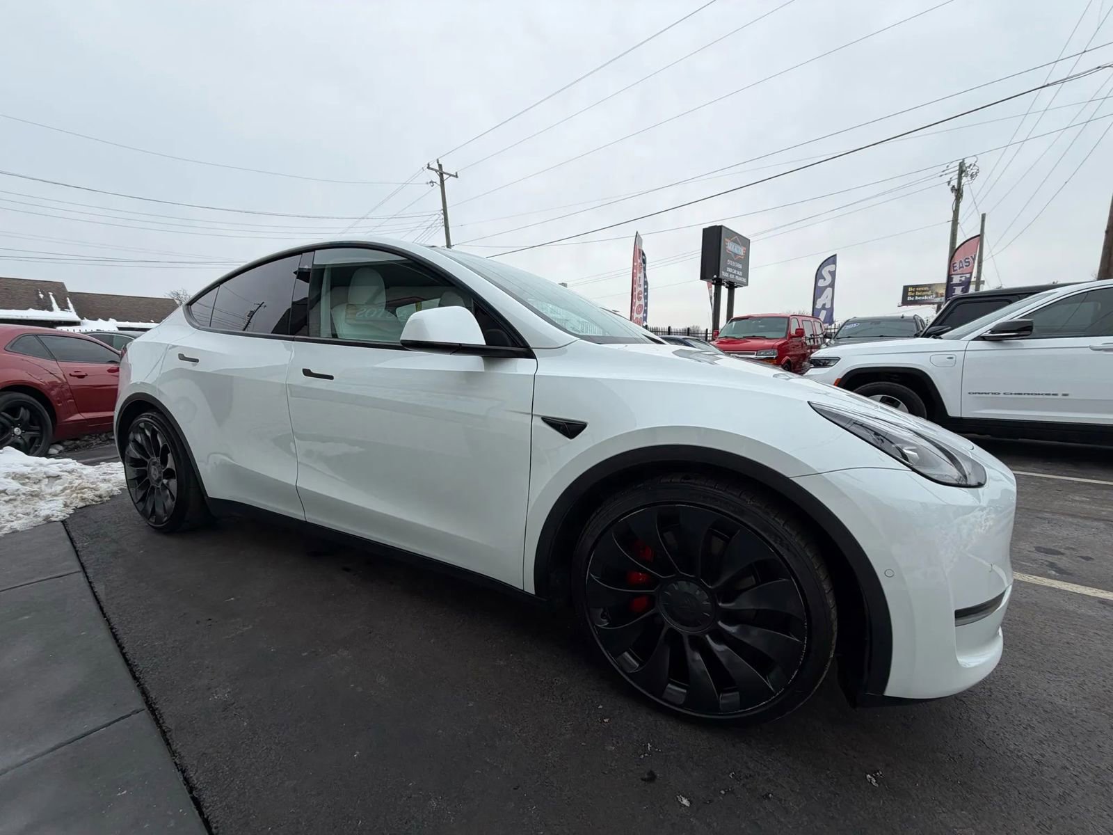 Used 2022 Tesla Model Y Performance AWD/4WD image 16
