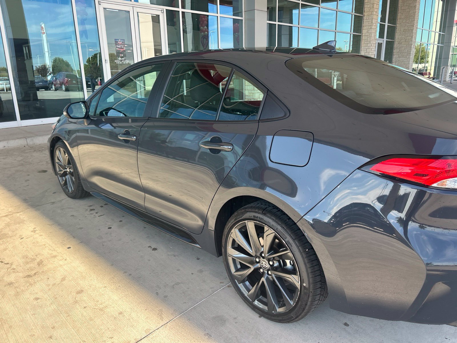 Used 2025 Toyota Corolla SE FWD image 14