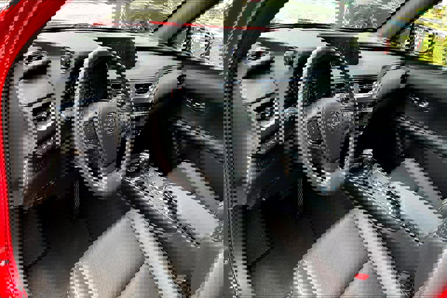 Used 2020 Lexus UX 200 w/ Premium Package image 18