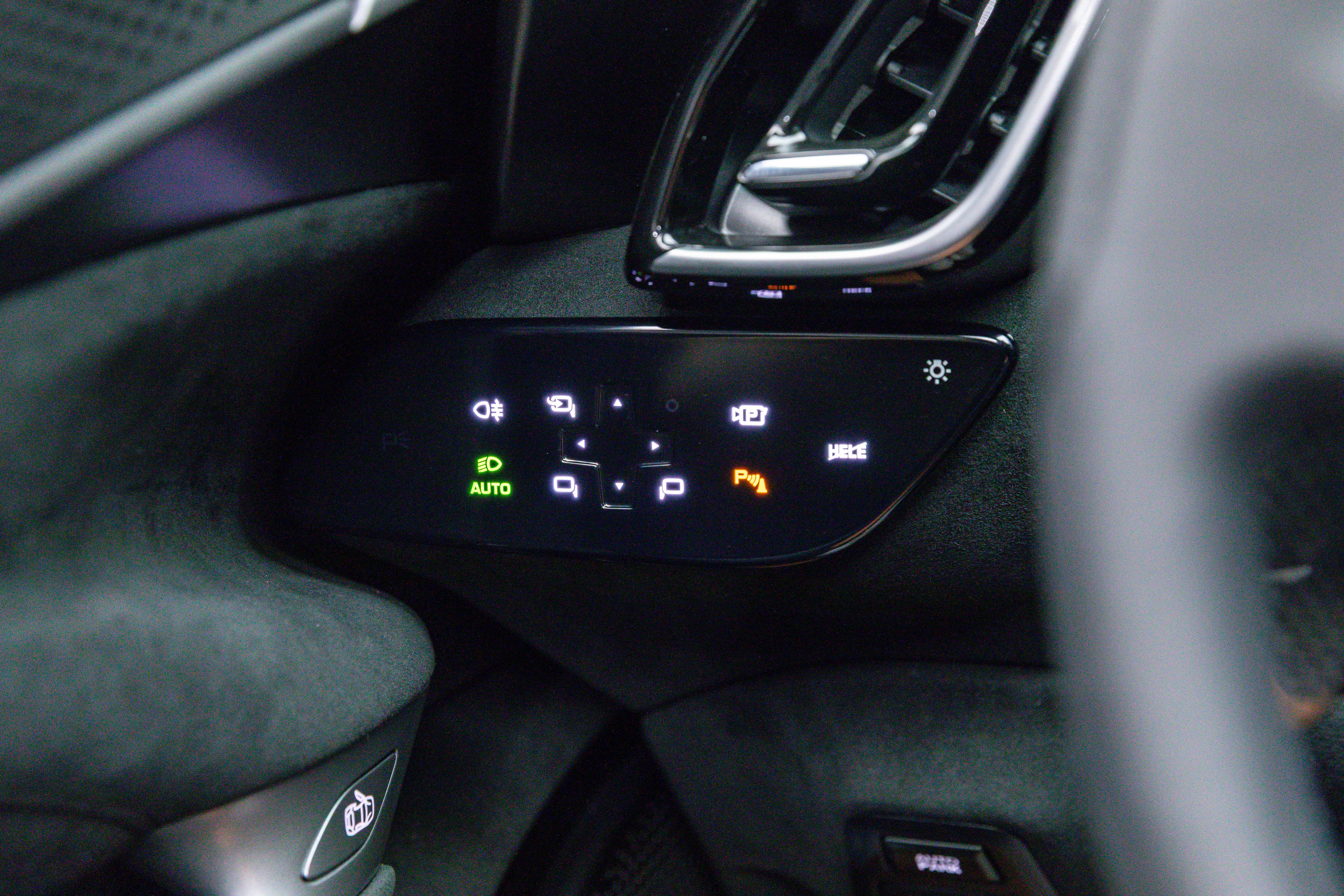 Certified 2026 Ferrari Roma Spider image 27