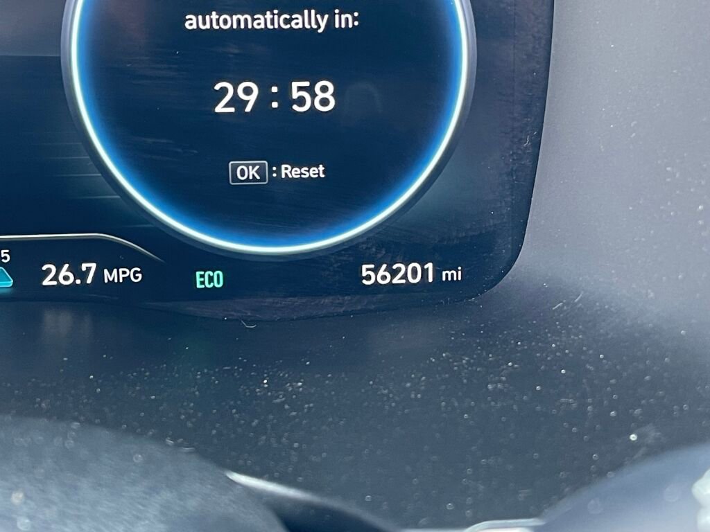 Used 2023 Hyundai Santa Fe Limited image 3