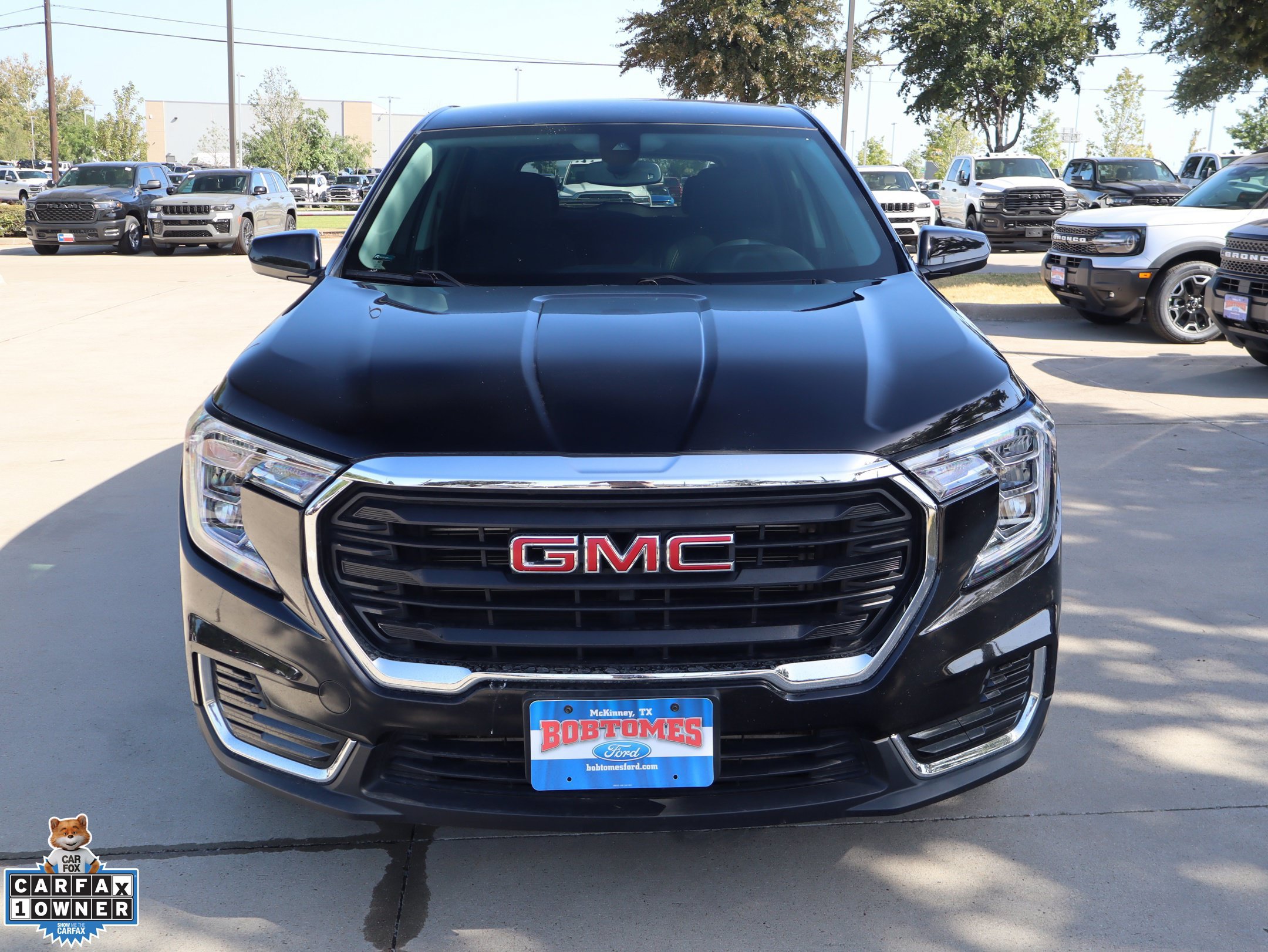 Used 2024 GMC Terrain SLE AWD/4WD image 11