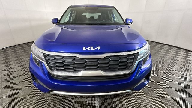 Used 2023 Kia Seltos LX AWD/4WD image 7