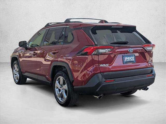 Used 2021 Toyota RAV4 XLE Premium AWD/4WD image 8