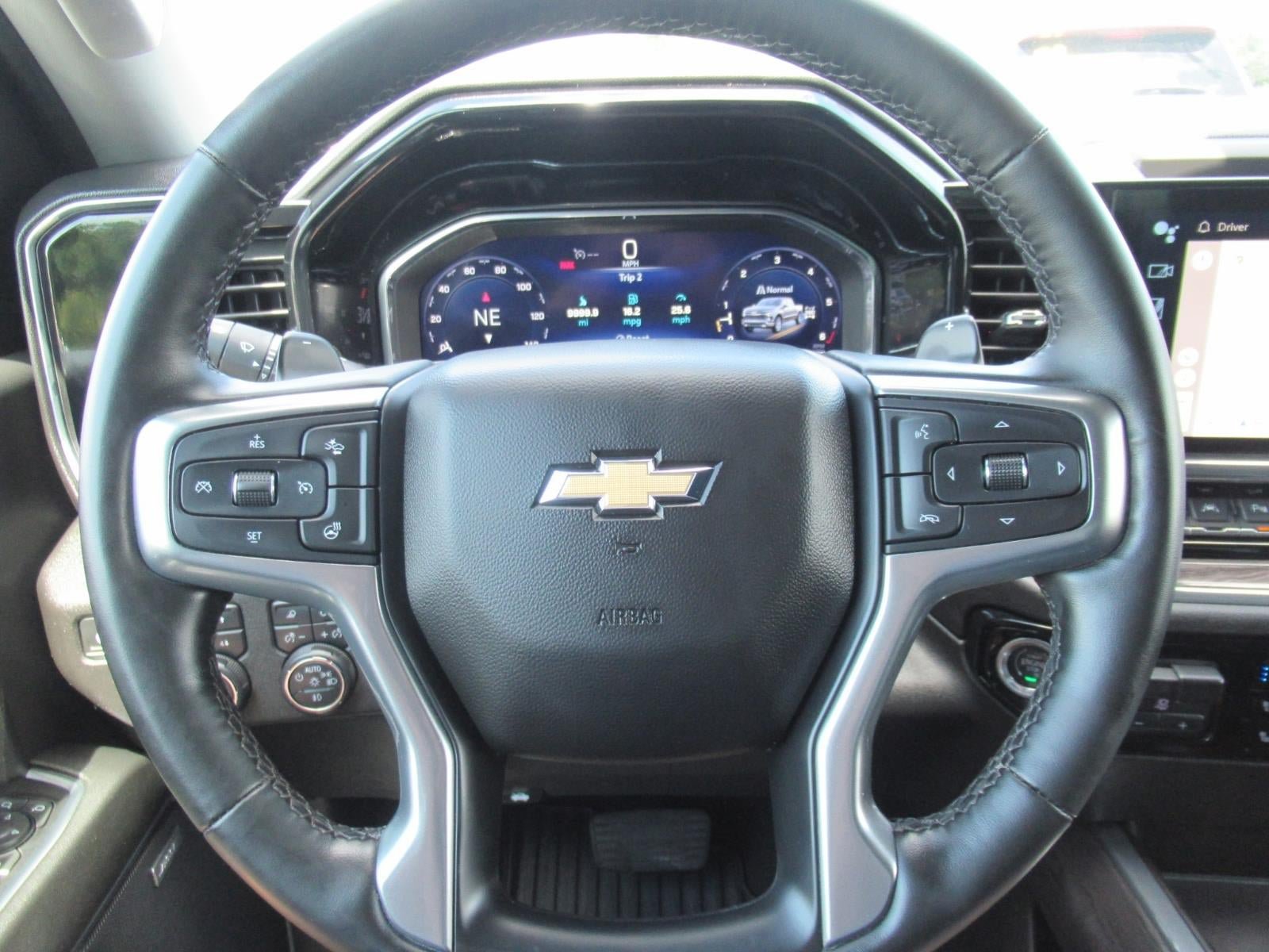 Used 2023 Chevrolet Silverado 1500 LTZ w/ Z71 Off-Road Package AWD/4WD image 23