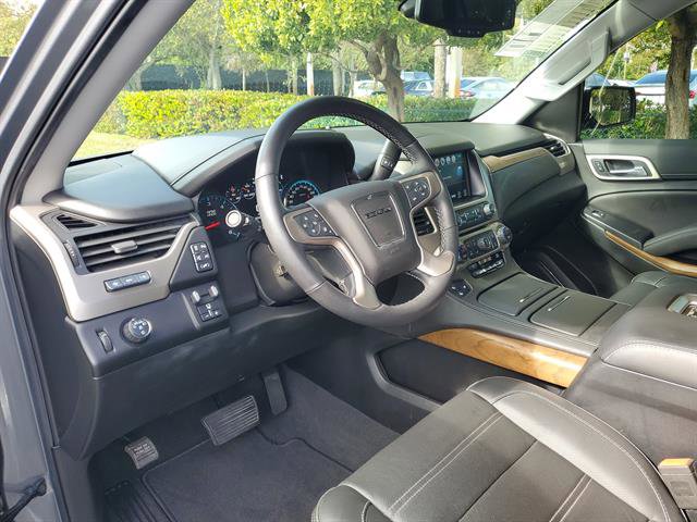 Used 2020 GMC Yukon Denali w/ Denali Premium Package image 39