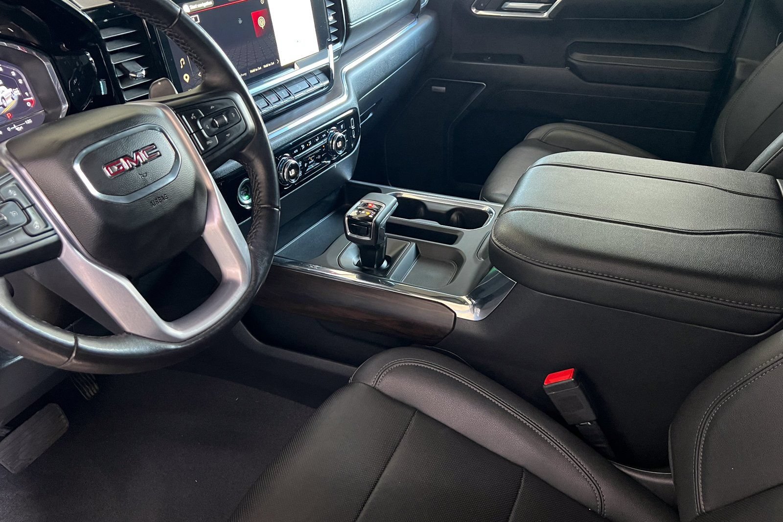 Used 2023 GMC Sierra 1500 SLT w/ SLT Premium Package AWD/4WD image 10
