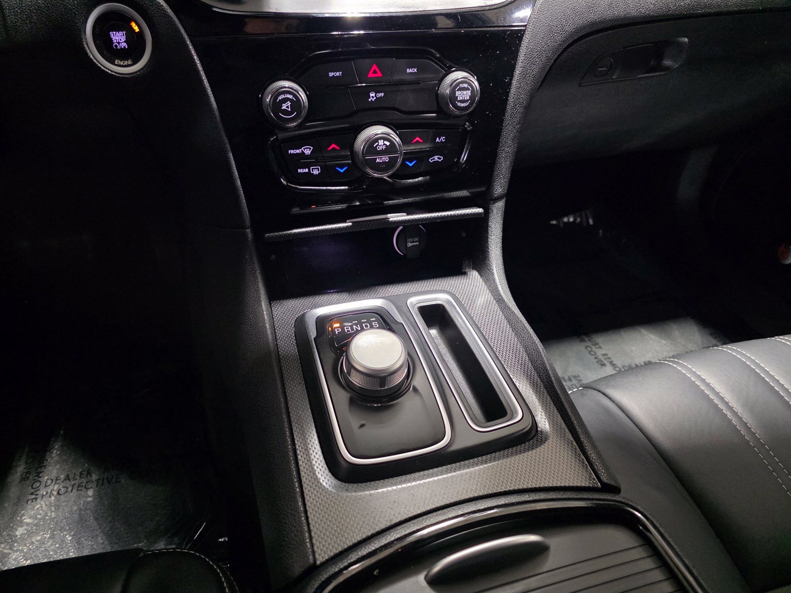 Used 2015 Chrysler 300 S RWD image 27