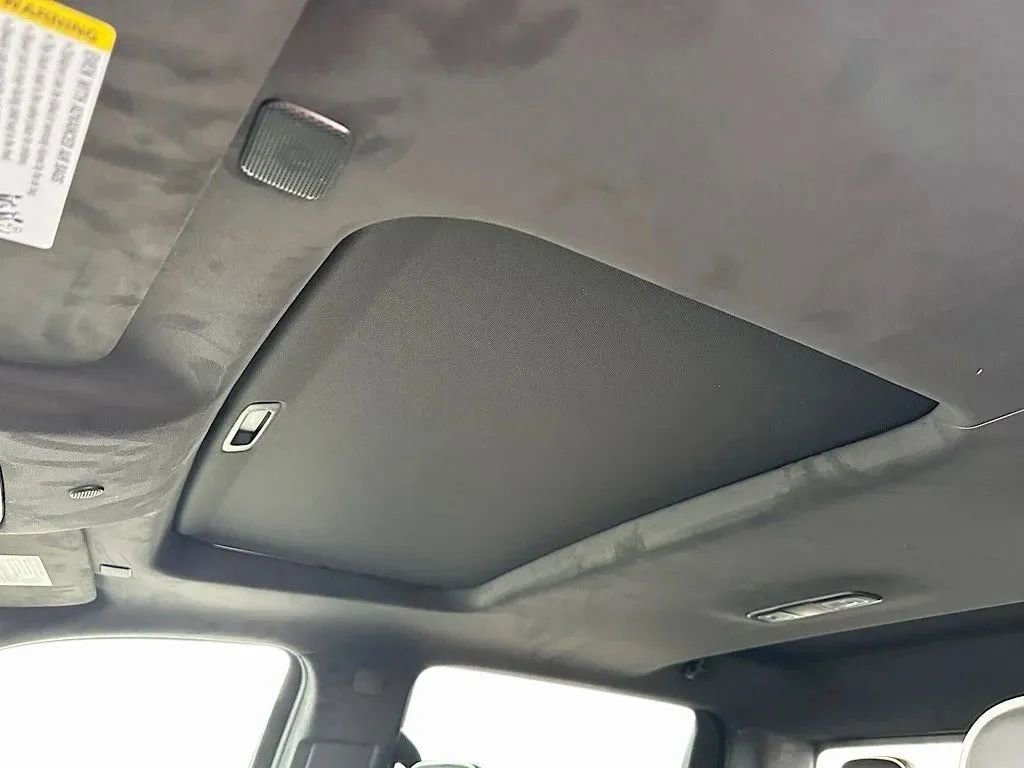 New 2026 GMC Sierra 1500 AT4X w/ LPO, Black Badging Package image 16