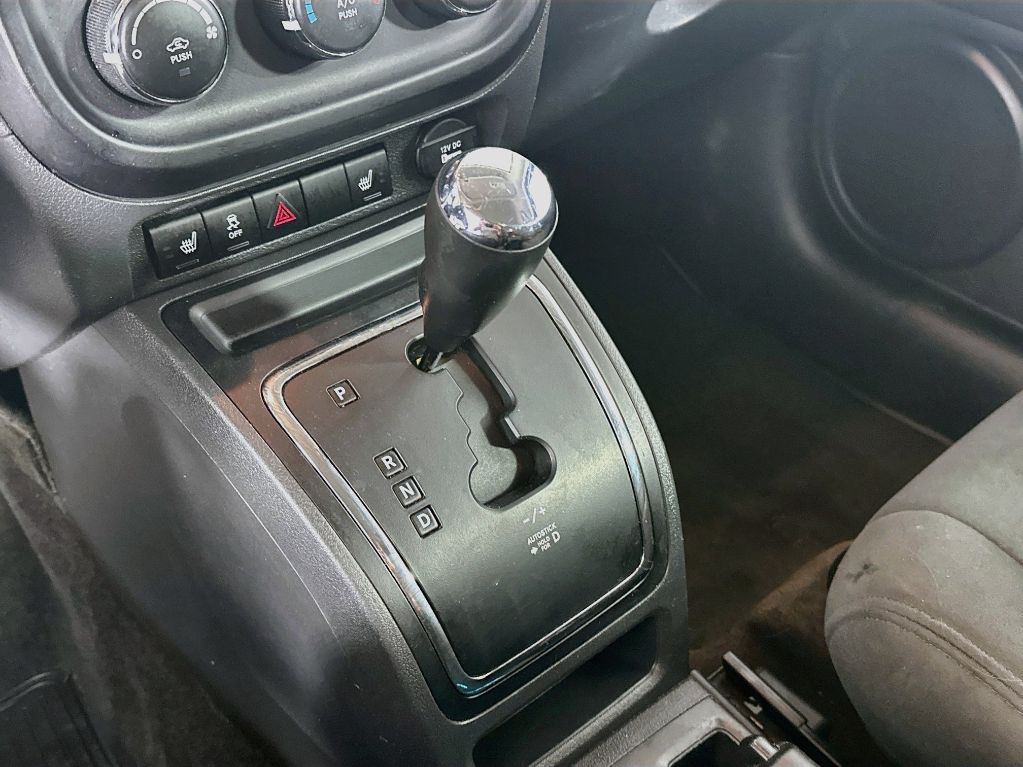 Used 2017 Jeep Patriot Latitude FWD image 21