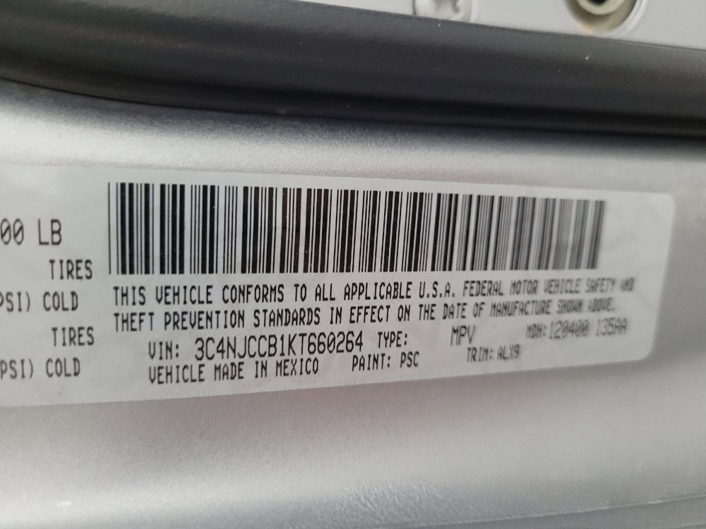 Used 2019 Jeep Compass Limited FWD image 33