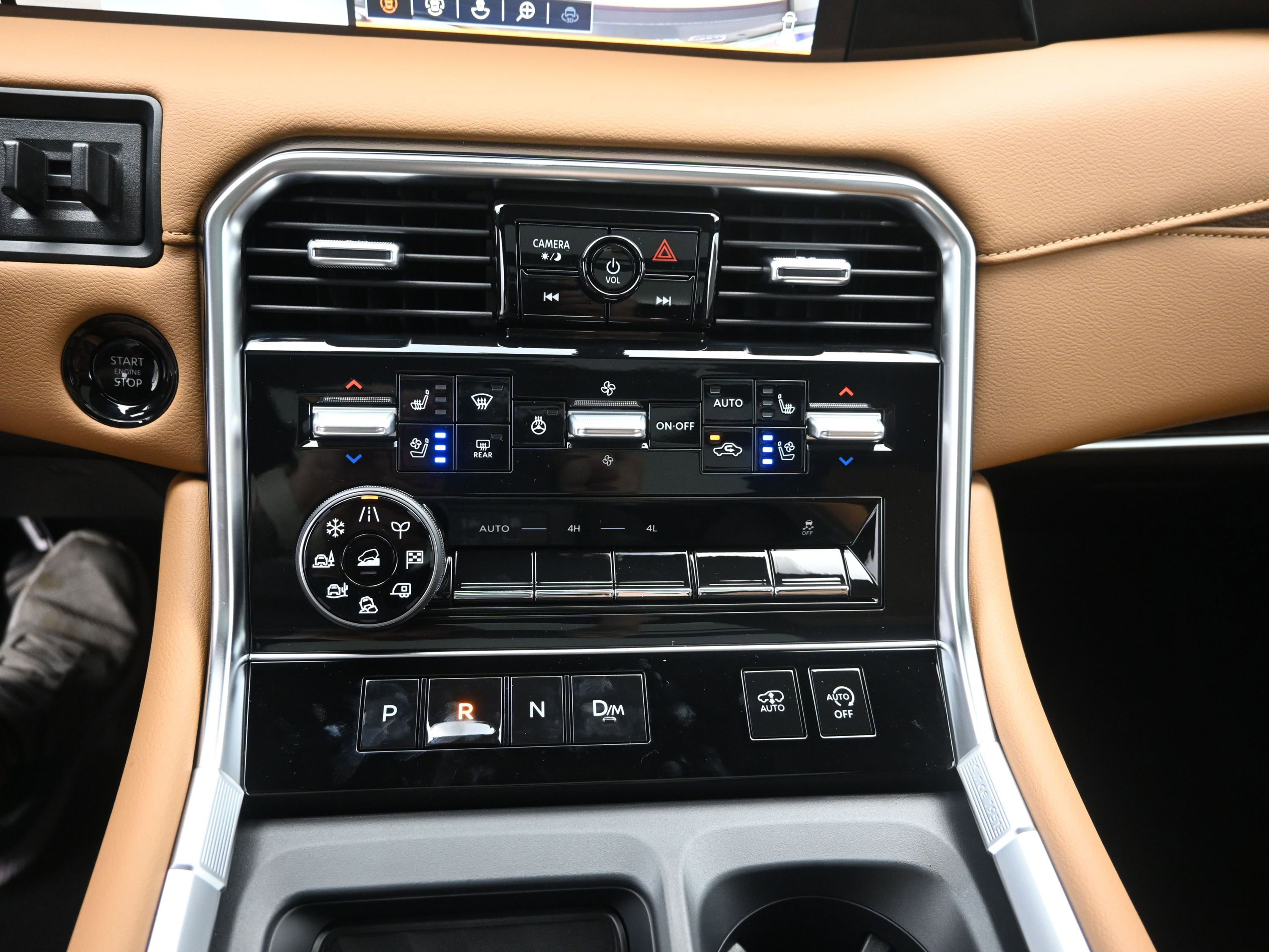 New 2025 Nissan Armada Platinum Reserve image 16