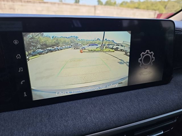 Used 2025 Nissan Kicks SV FWD image 28