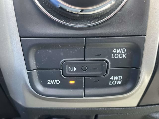 Used 2019 RAM 1500 Classic SLT AWD/4WD image 27