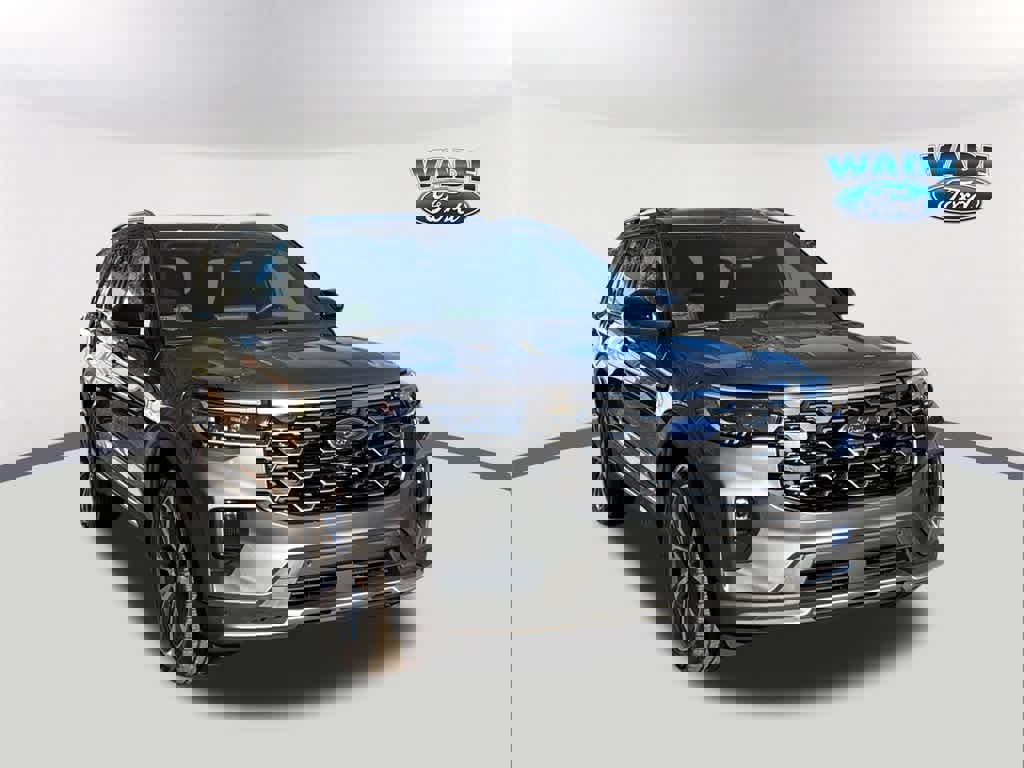 Used 2025 Ford Explorer Platinum w/ Ultimate Package image 3