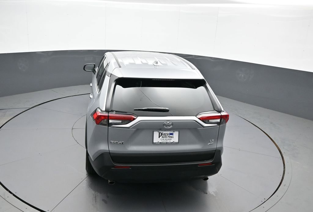 Certified 2025 Toyota RAV4 LE image 38