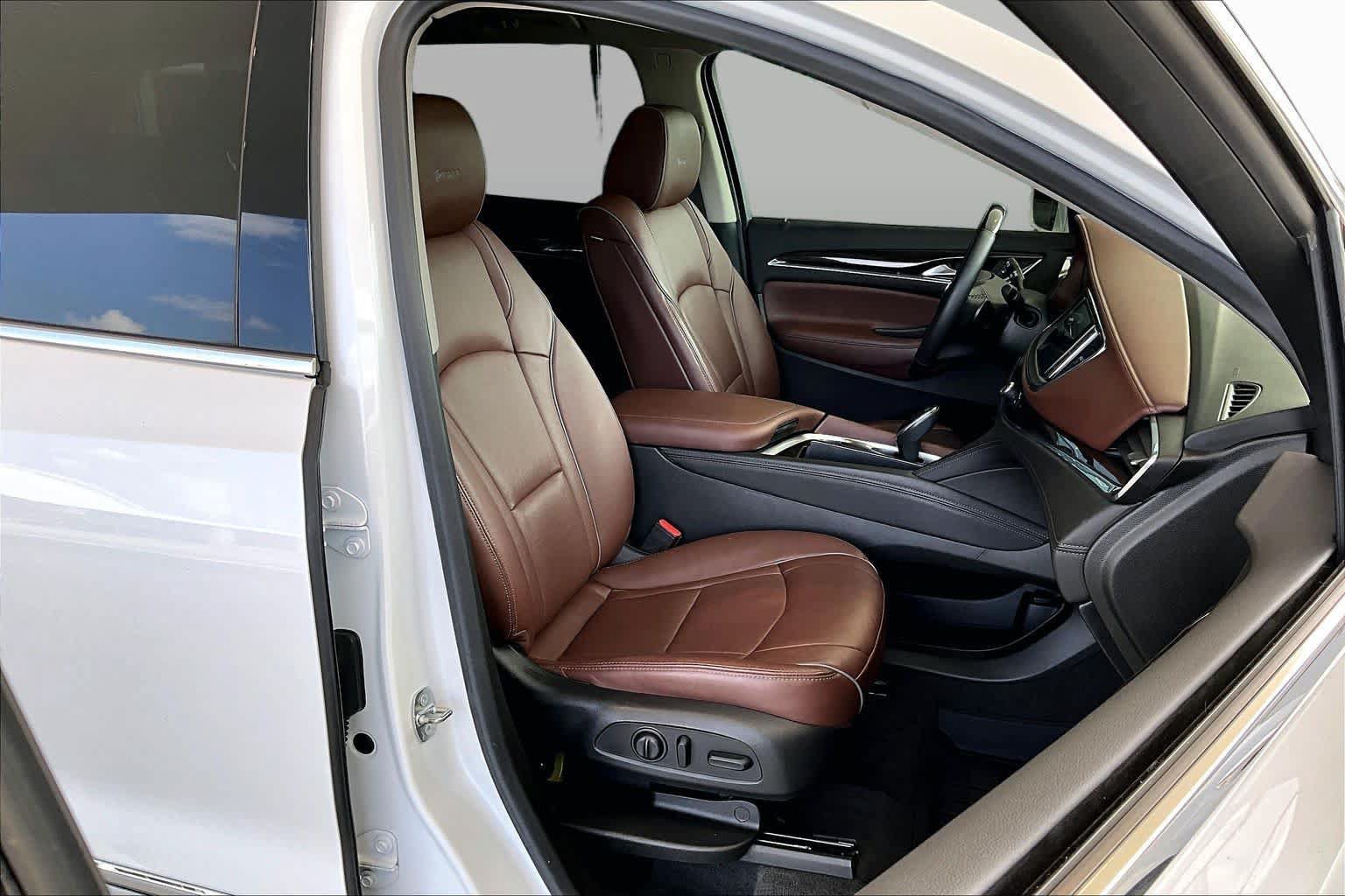Used 2019 Buick Enclave Avenir w/ Avenir Technology Package AWD/4WD image 8