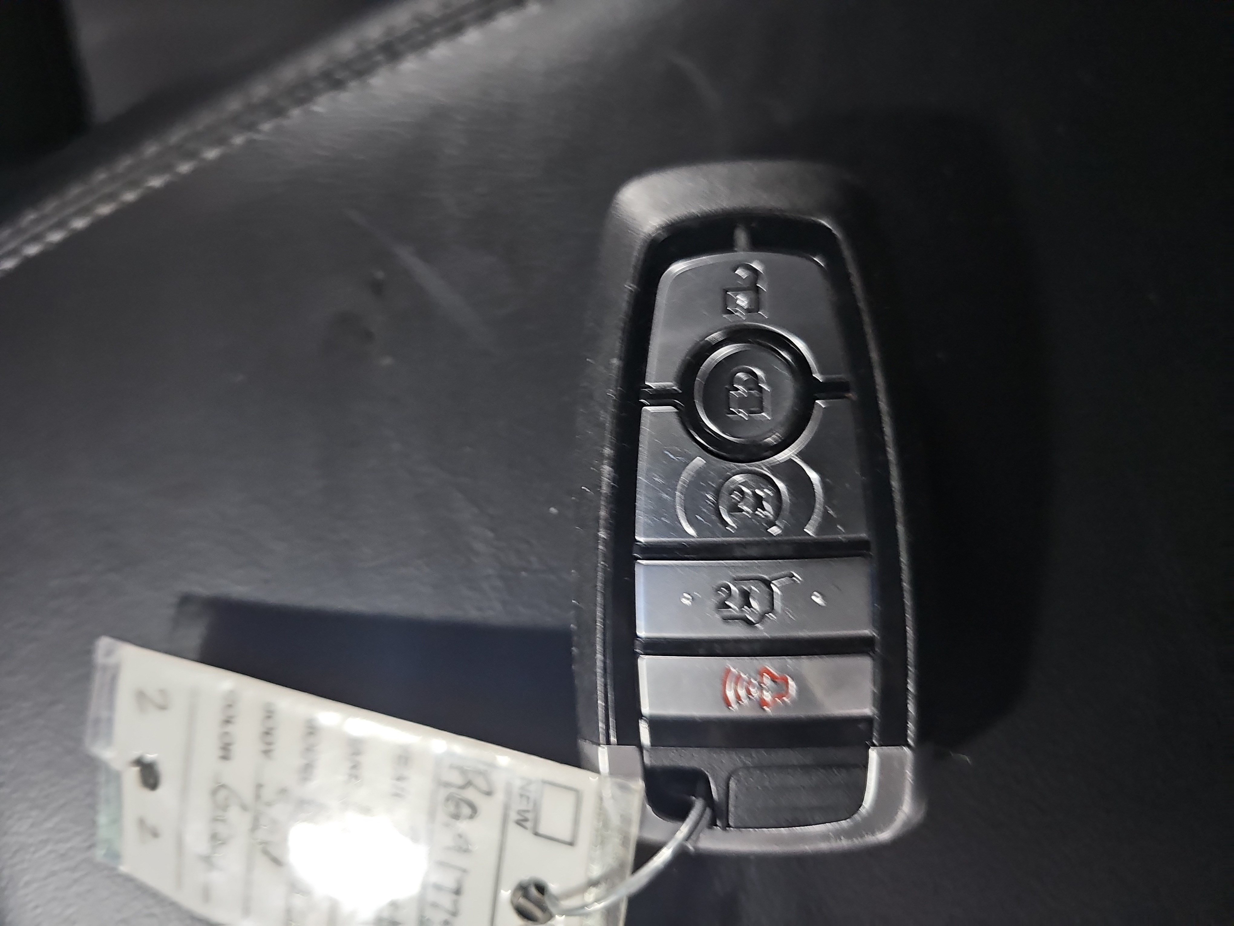 Used 2024 Ford Explorer XLT w/ Equipment Group 202A RWD image 34