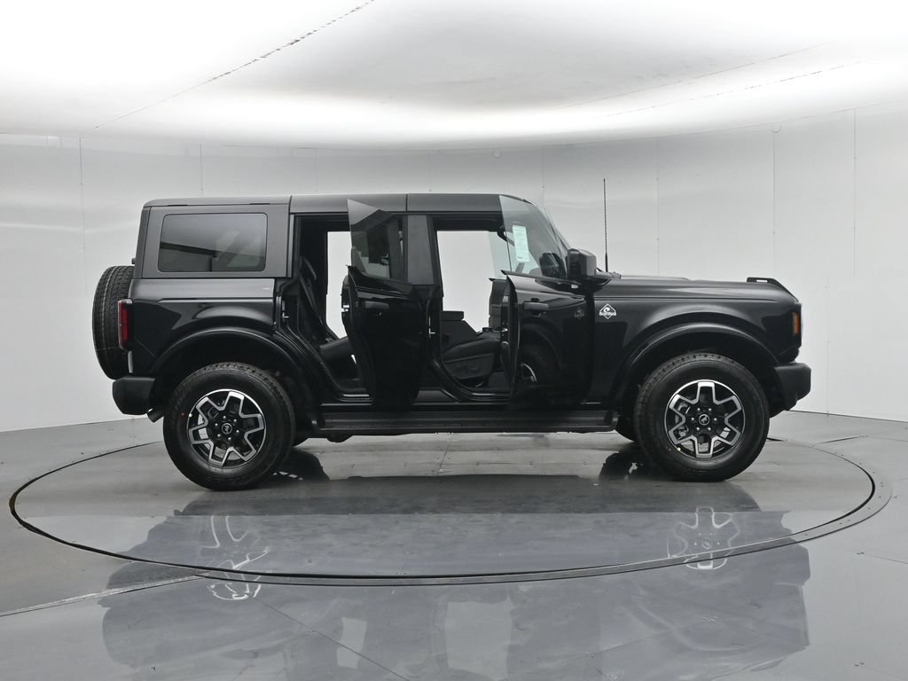 Used 2026 Ford Bronco Outer Banks AWD/4WD image 4