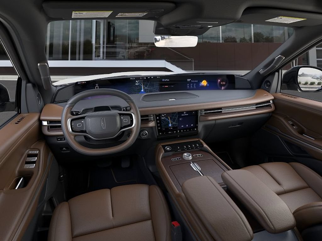 New 2026 Lincoln Navigator Reserve AWD/4WD image 9