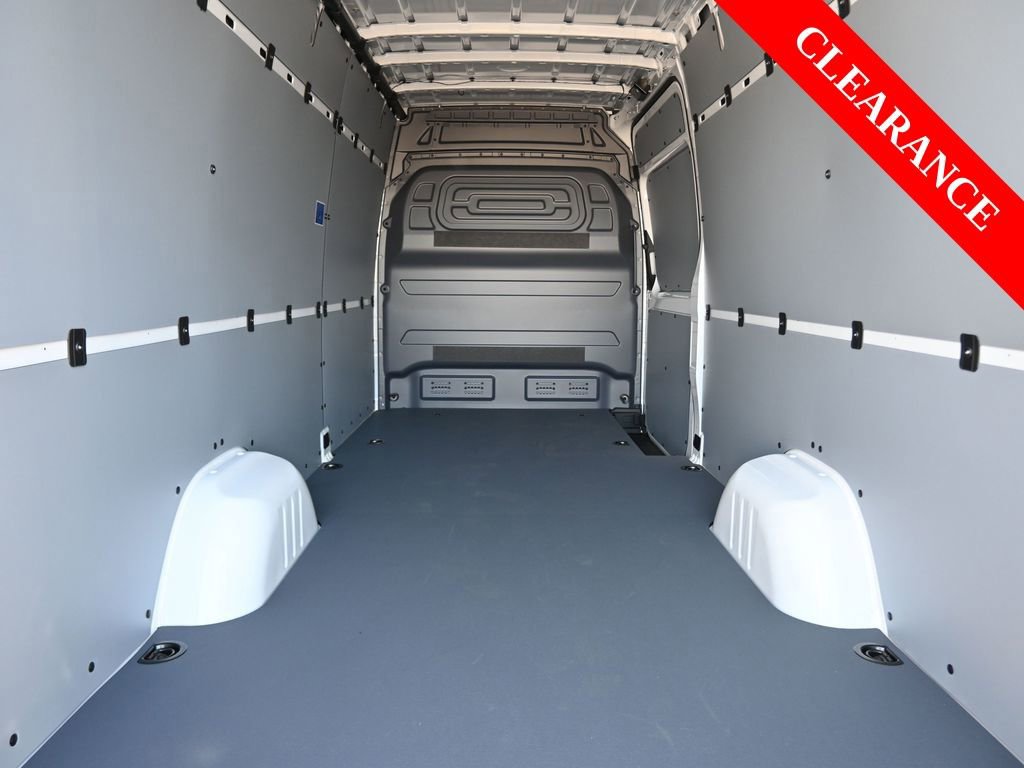 Used 2024 Mercedes-Benz eSprinter 170 Cargo w/ Dashboard Charging Package image 18