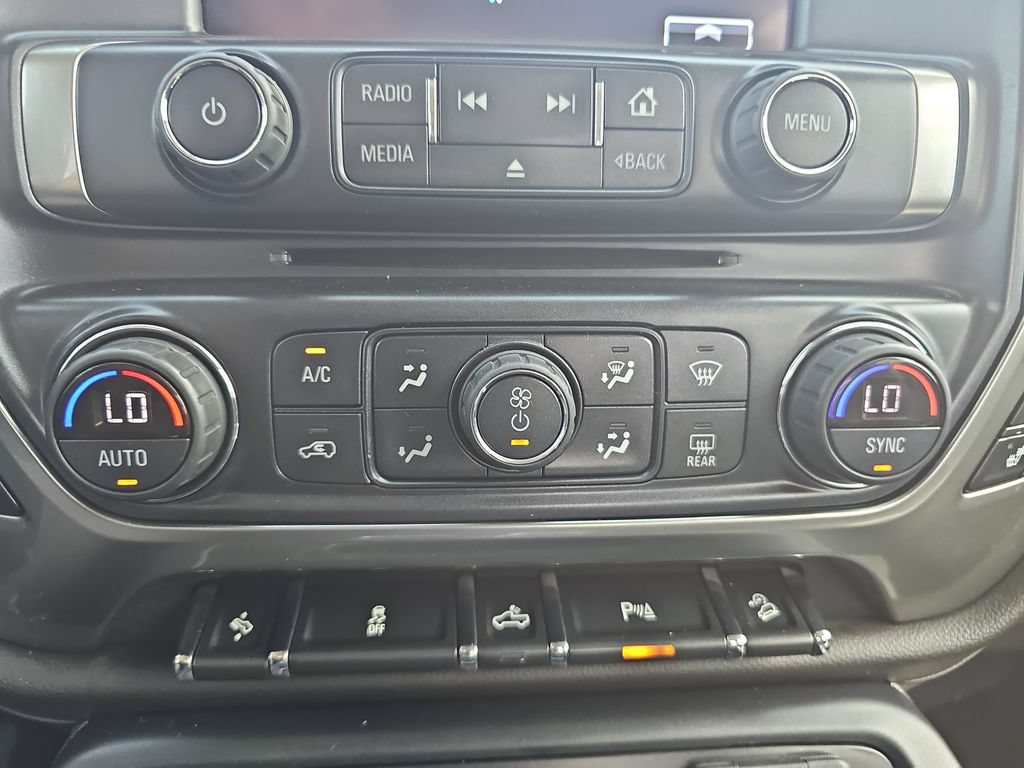 Used 2018 Chevrolet Silverado 1500 LTZ Z71 w/ Redline Edition AWD/4WD image 23