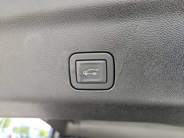 Used 2026 Chevrolet Tahoe Premier AWD/4WD image 30