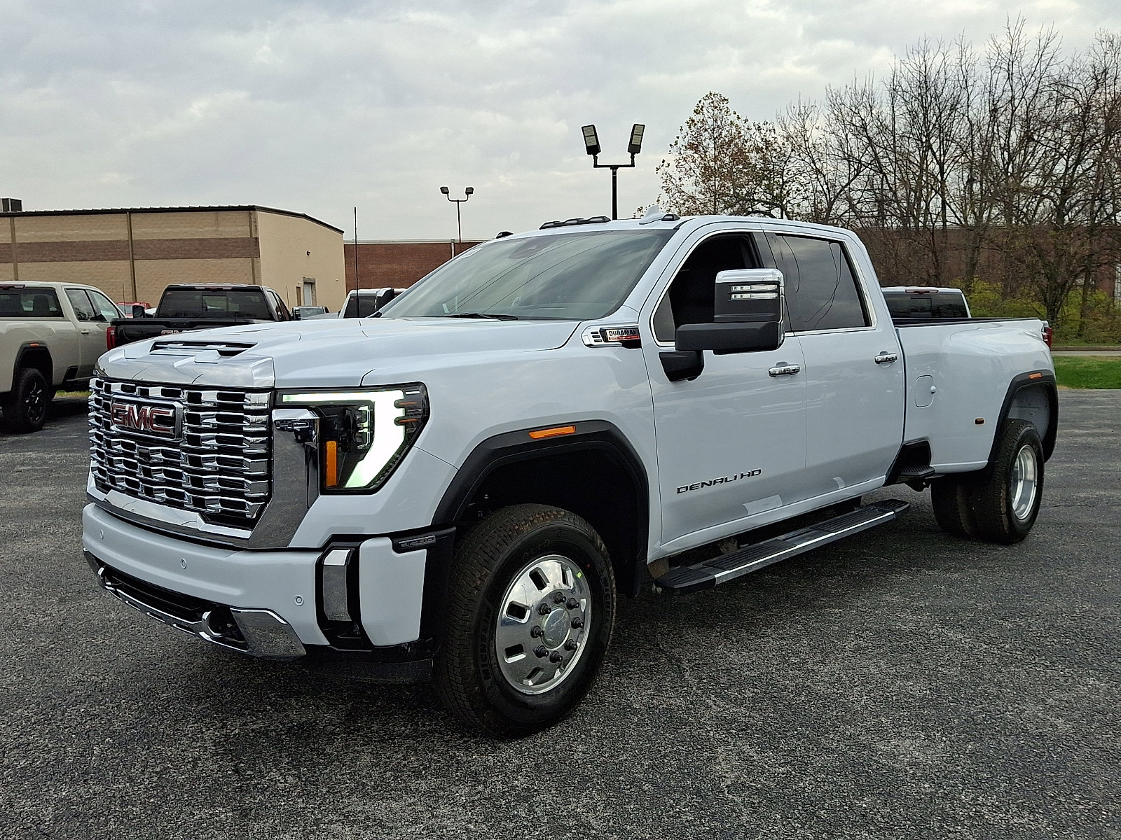 New 2026 GMC Sierra 3500 Denali w/ Denali Reserve Package image 4