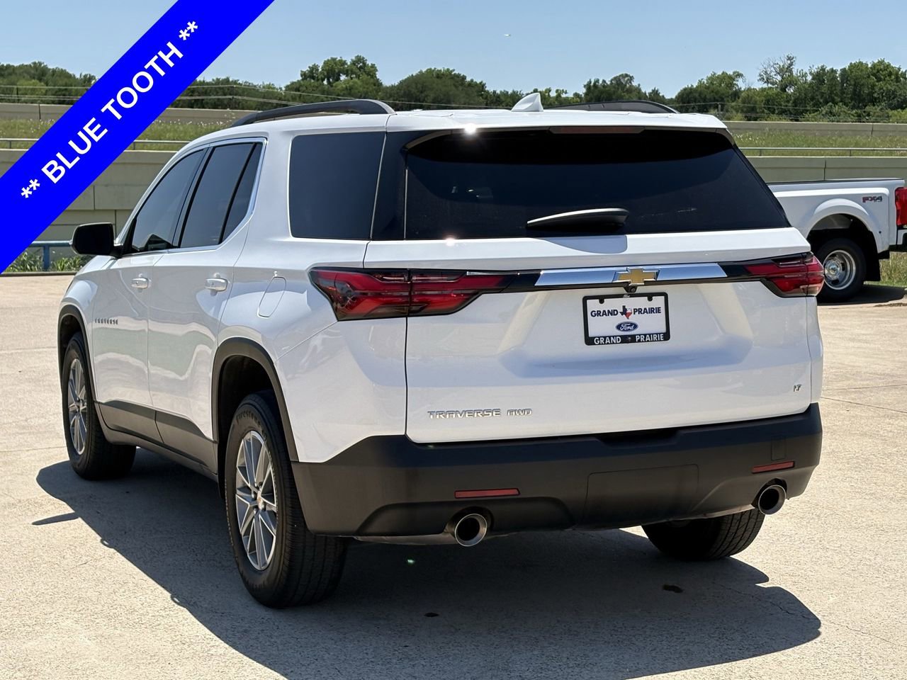 Used 2023 Chevrolet Traverse LT w/ LPO, Floor Liner Package AWD/4WD image 6