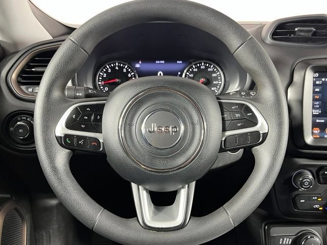 Used 2023 Jeep Renegade Latitude AWD/4WD image 13