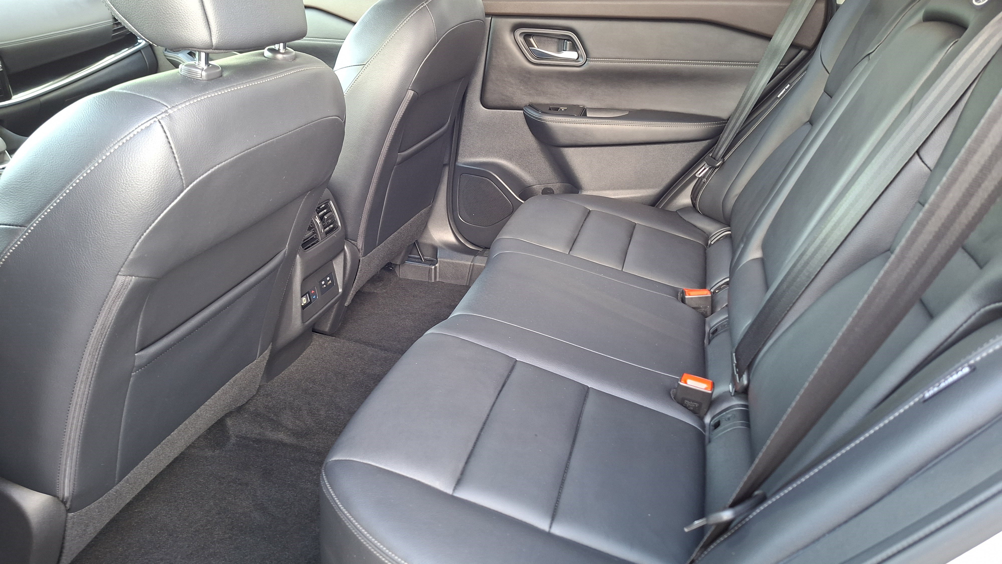 Certified 2022 Nissan Rogue SL w/ SL Premium Package image 20