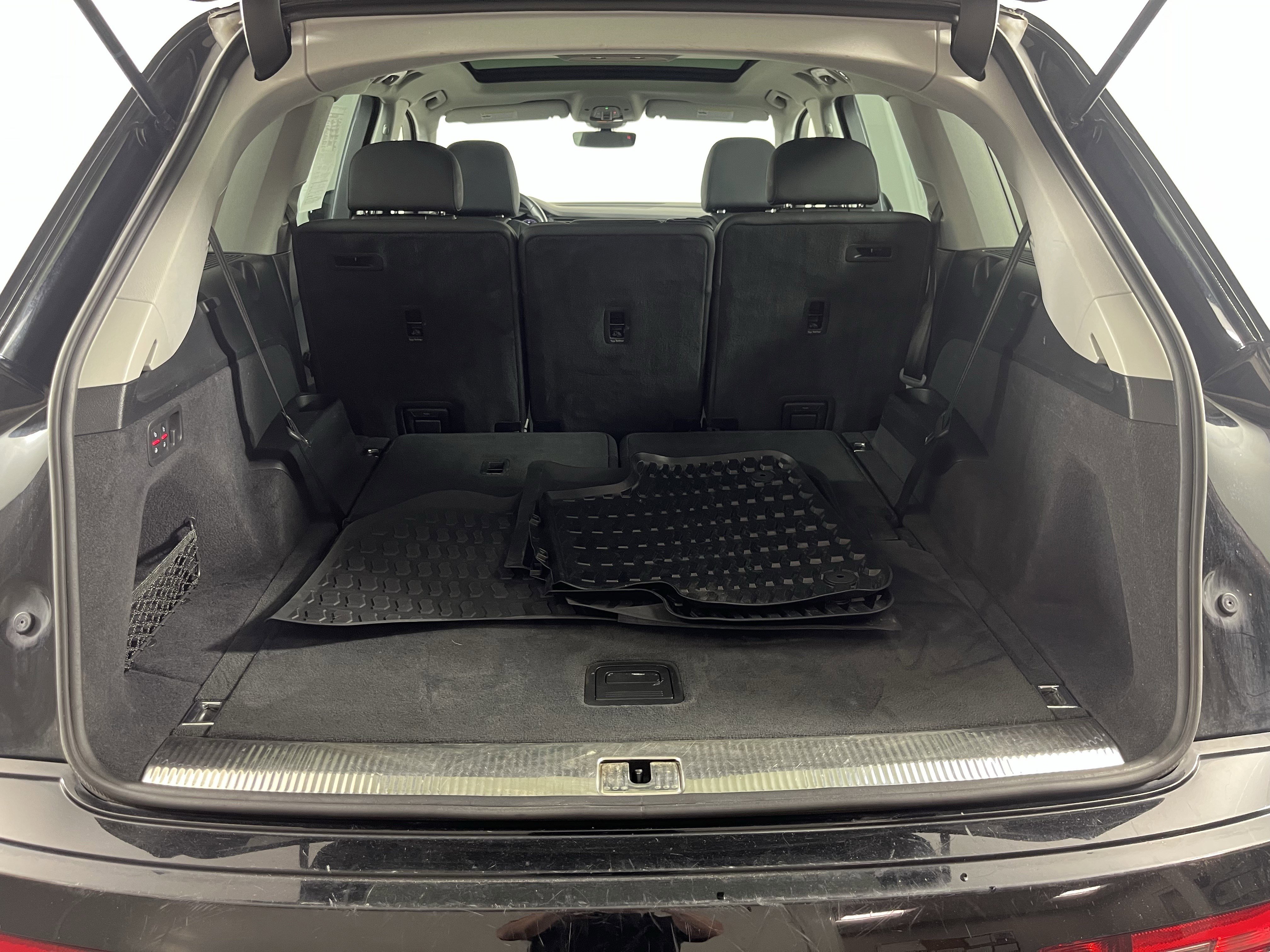 Used 2020 Audi Q7 3.0T Premium image 30