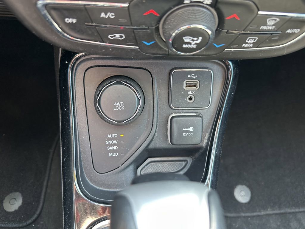 Used 2018 Jeep Compass Latitude w/ Popular Equipment Group image 5