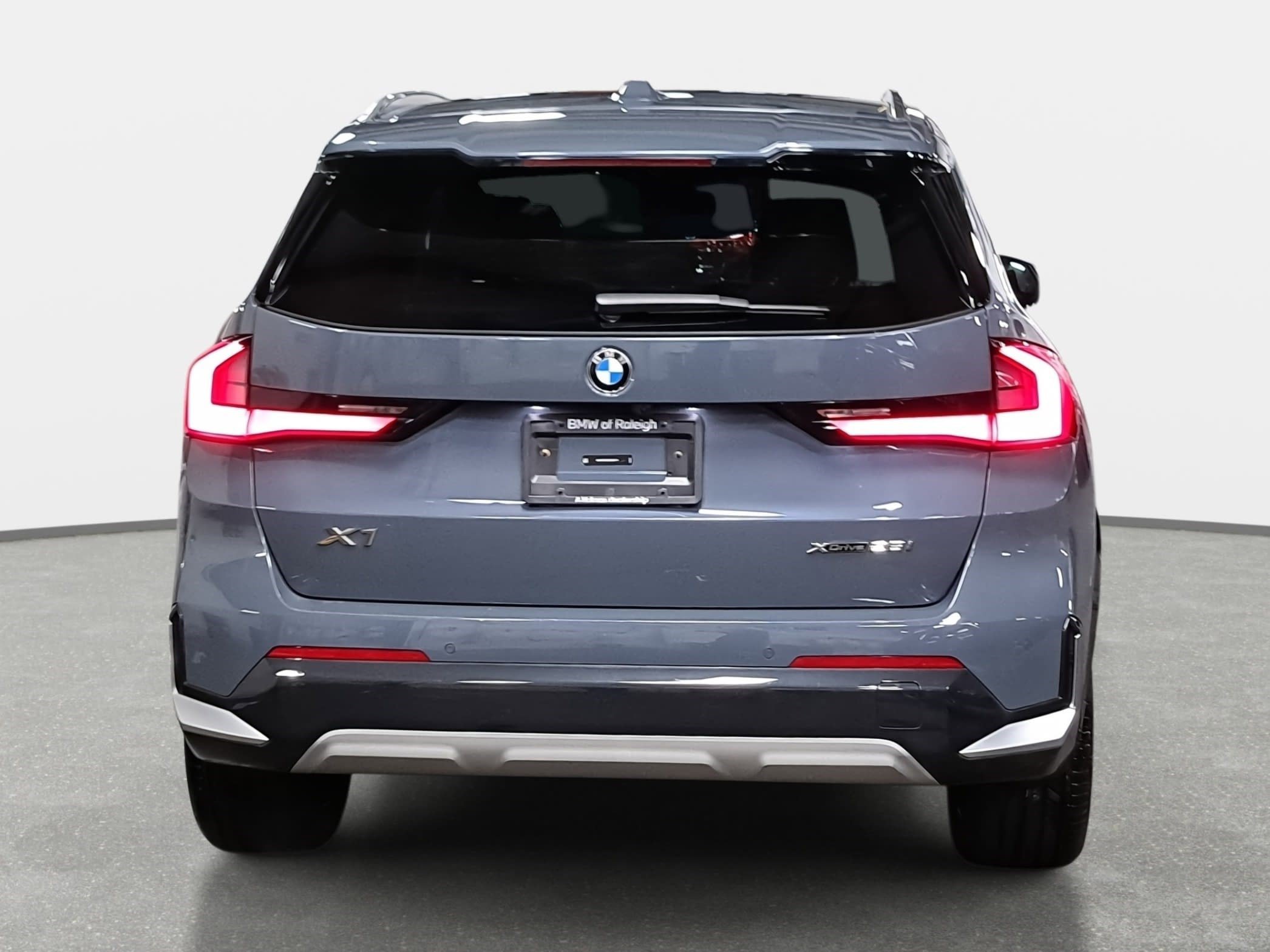 Used 2025 BMW X1 xDrive28i image 6