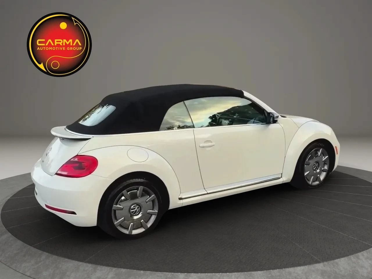 Used 2014 Volkswagen Beetle TDI FWD image 53