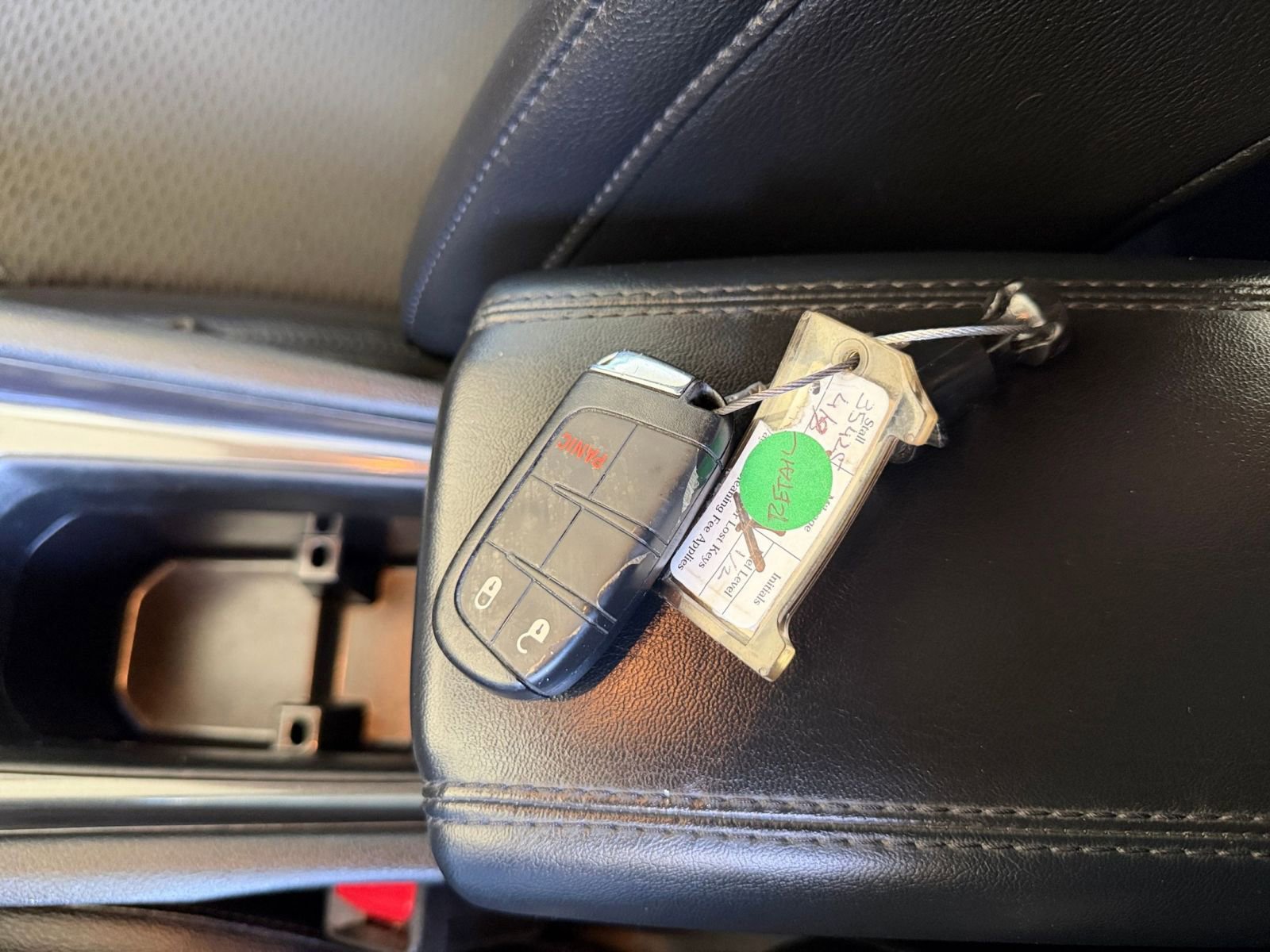 Used 2025 Jeep Compass Latitude AWD/4WD image 21