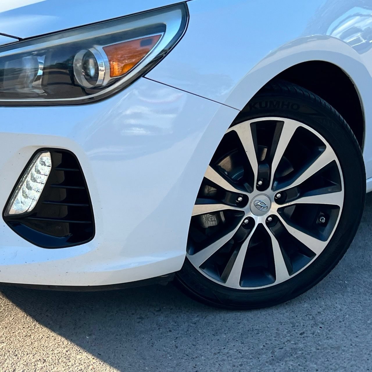 Used 2020 Hyundai Elantra GT w/ Style Package 02 FWD image 8