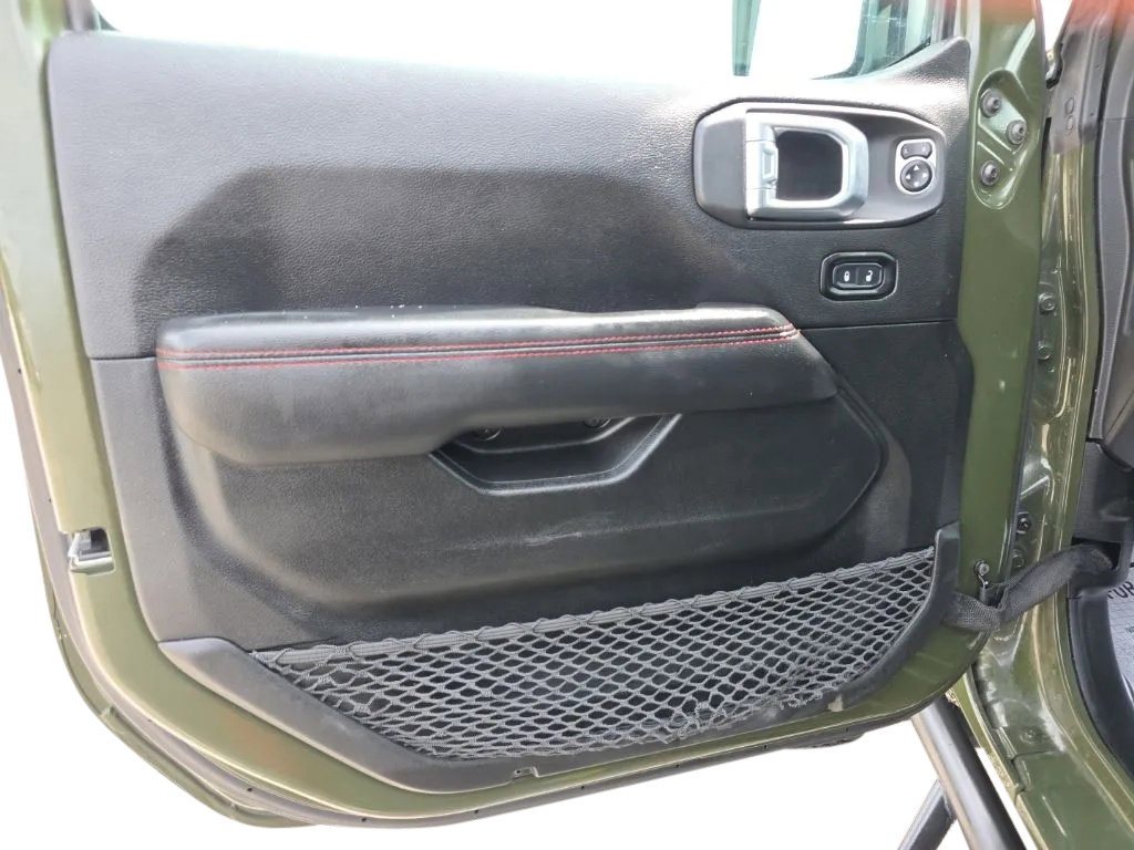 Used 2021 Jeep Gladiator Rubicon AWD/4WD image 13