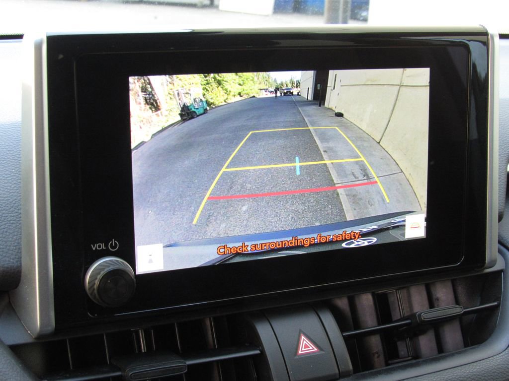 Certified 2025 Toyota RAV4 LE AWD/4WD image 30