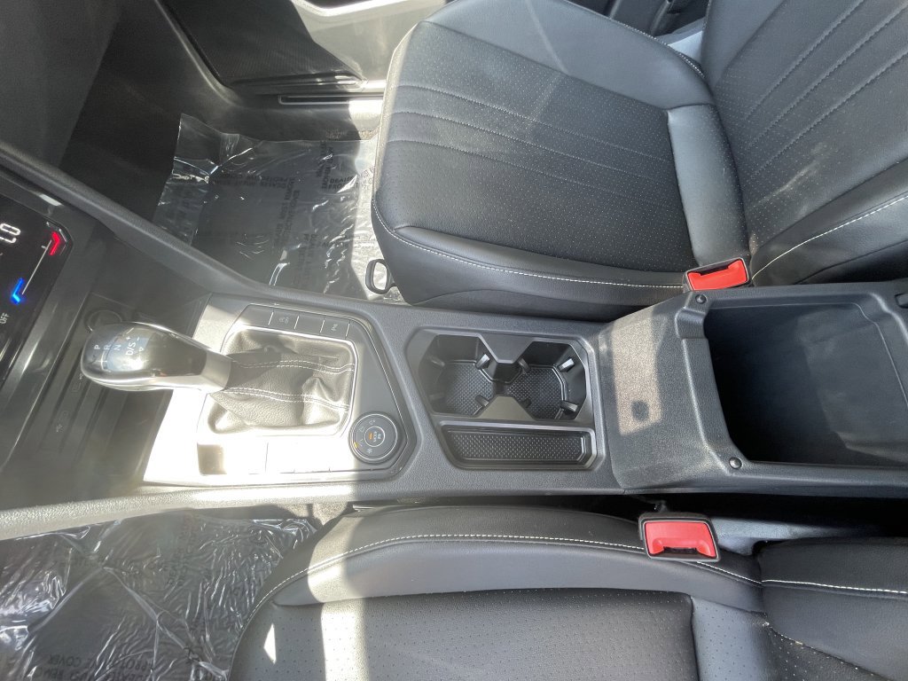 Used 2023 Volkswagen Tiguan SE R-Line image 46
