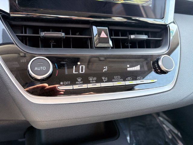 Used 2026 Toyota Corolla LE FWD image 18