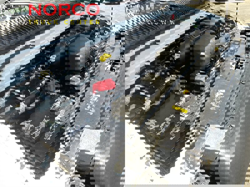 Used 2023 Ford E-350 and Econoline 350 Super Duty w/ Power Windows & Locks Group image 24