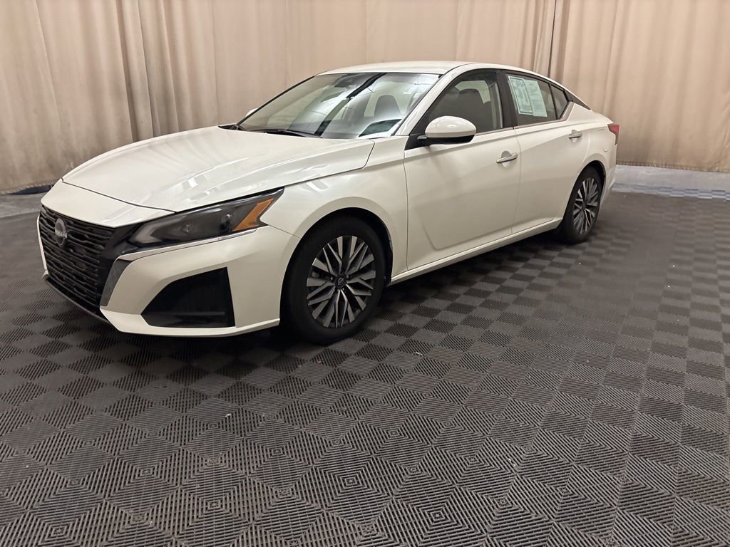 Used 2023 Nissan Altima 2.5 SV 360° Tour