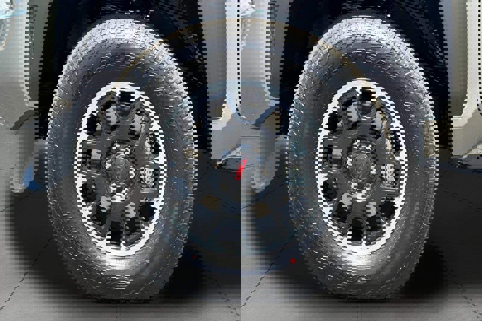 New 2025 Toyota Tacoma TRD Off-Road image 25