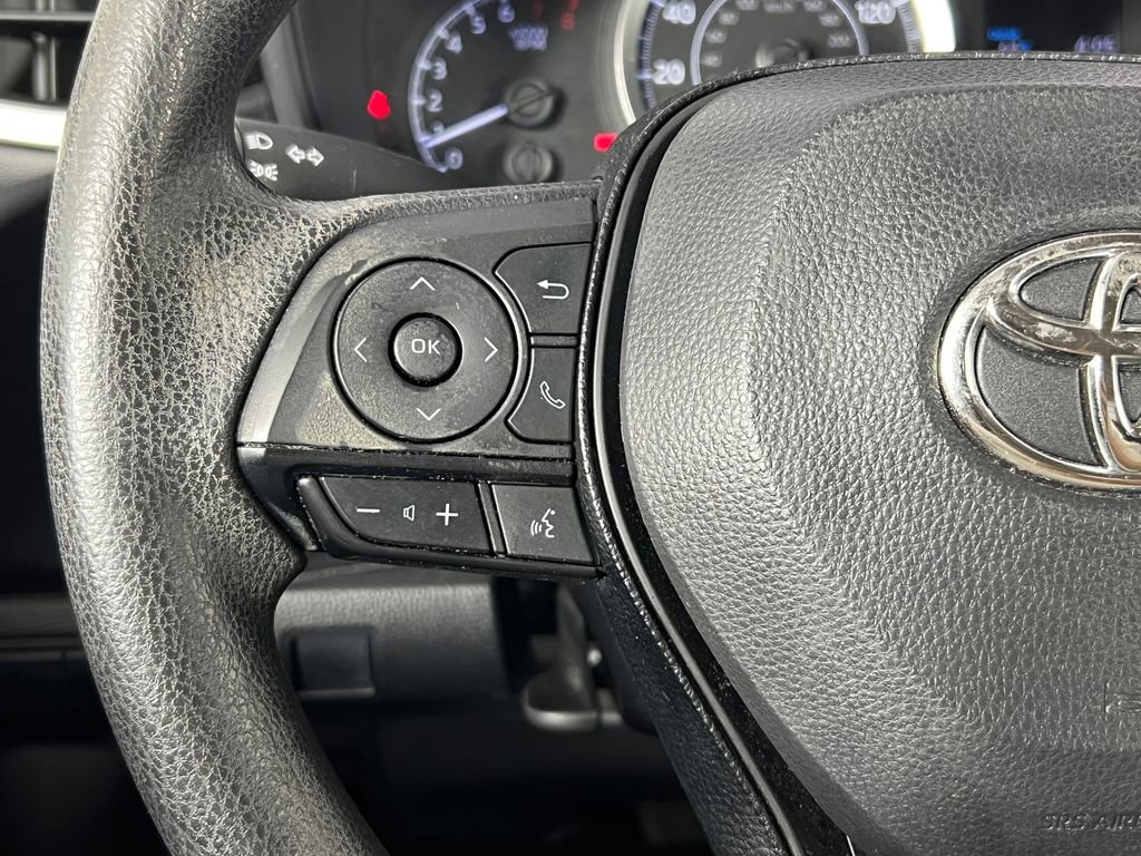 Used 2021 Toyota Corolla LE image 8