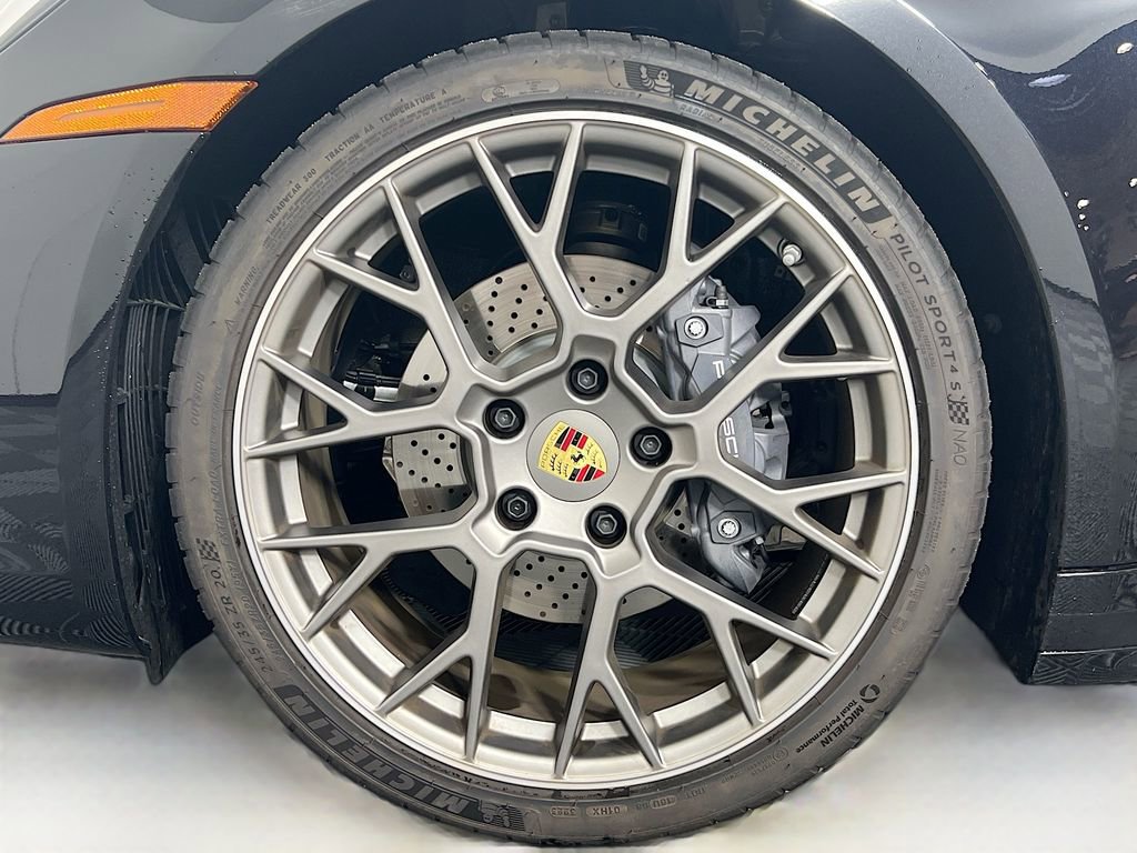 Certified 2024 Porsche 911 Carrera image 32